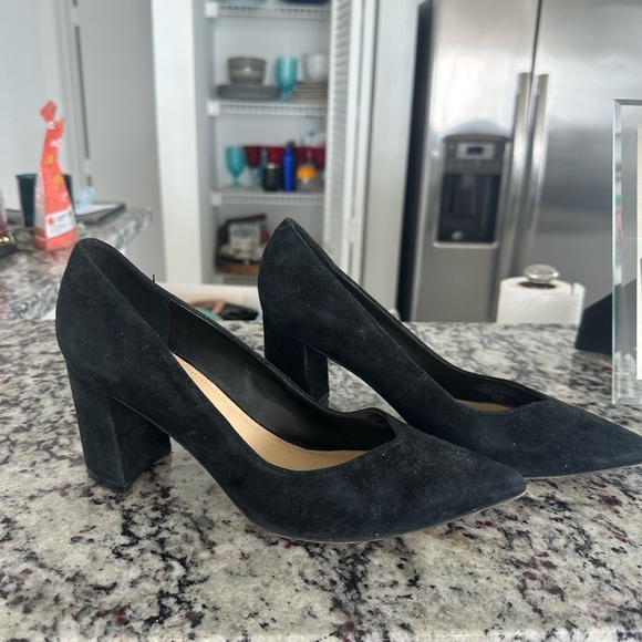 Marc fisher back block heels gently worn - Picture 2 of 5